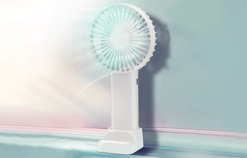 充電式ハンディファン 各色 AXL-764 使用イメージ