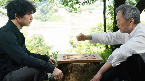 盤上の向日葵 場面写真6