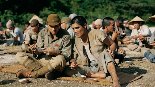 木の上の軍隊 場面写真7